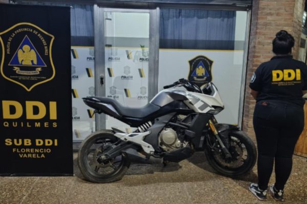 Detuvieron a tres hombres por amenazar a tiros una barbería de Florencio Varela