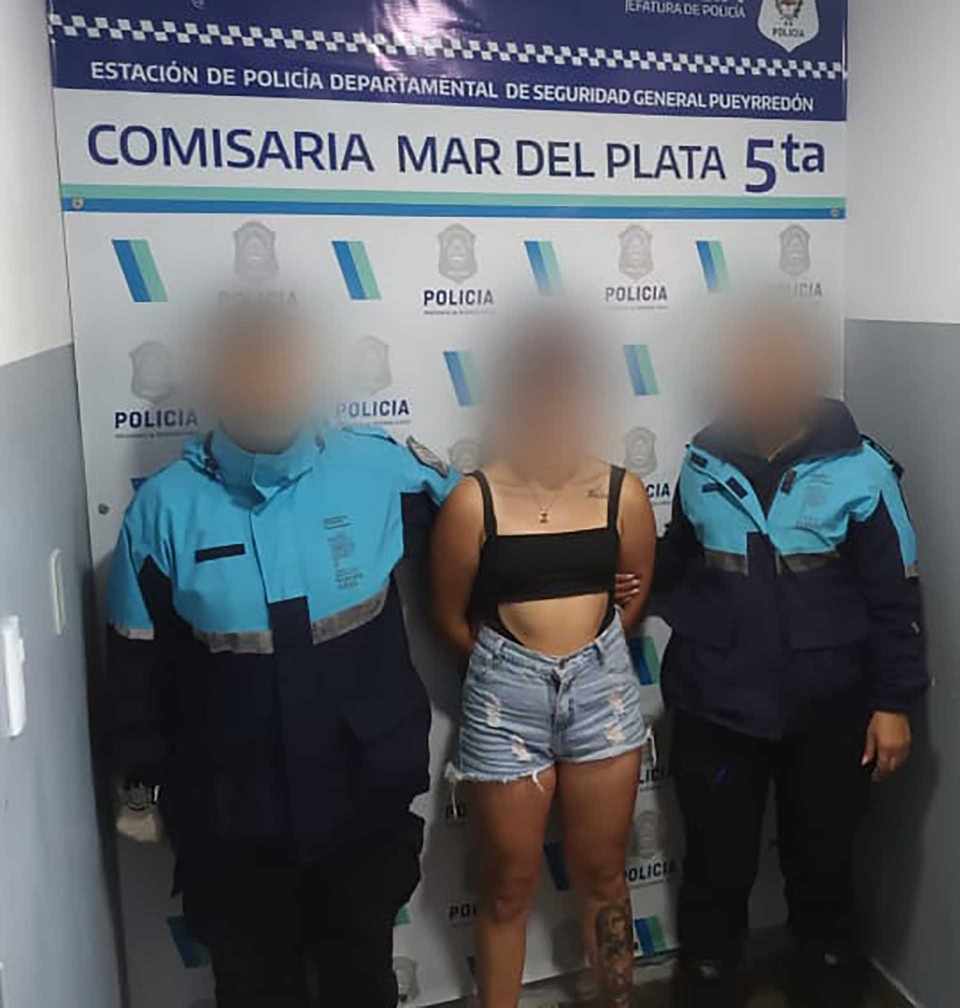 La joven detenida por portación ilegal de arma de fuego