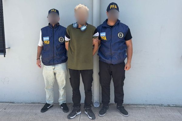 Detuvieron en Wilde a “El chacal”: estaba prófugo tras ser acusado de violar a su hijastra de 4 años