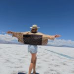 Dolores Barreiro y su novio deslumbrados por las Salinas Grandes de Jujuy: “Cielo arriba, cielo abajo”