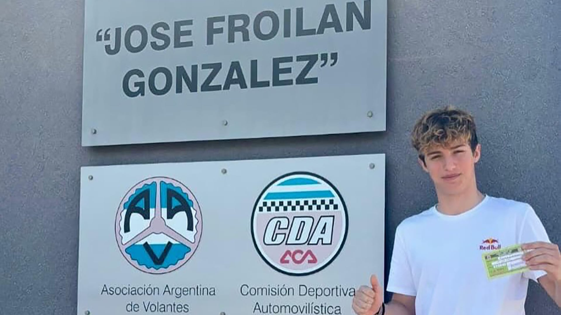 Mattia Colnaghi sacó su licencia para representar a Argentina en la Fórmula 3 (@a.a.volantes)