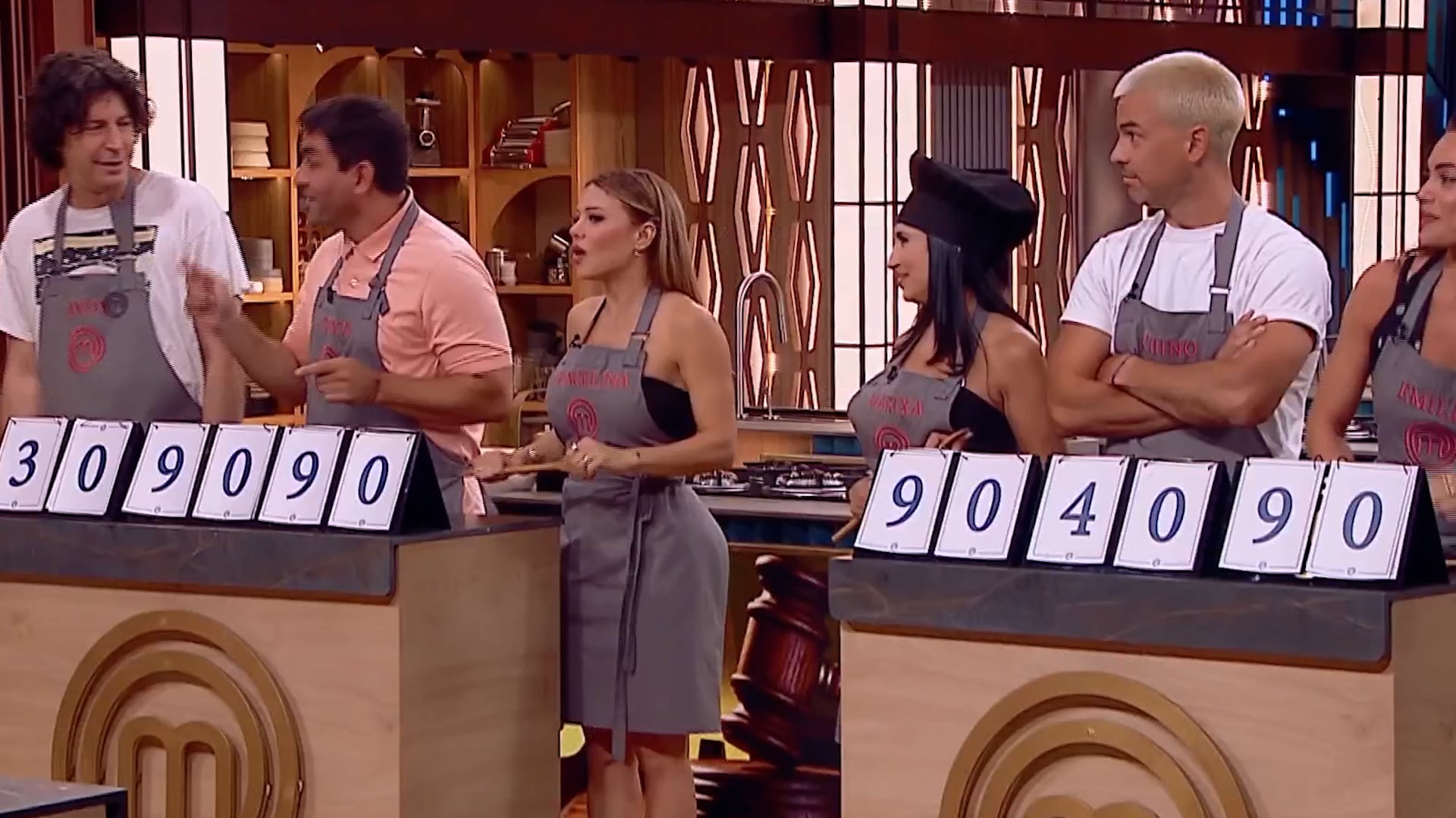 El Chino Leunis y Evangelina Anderson sacrificaron grandes cantidades de tiempo para quedarse con proteínas complejas como yacaré y caracoles, respectivamente