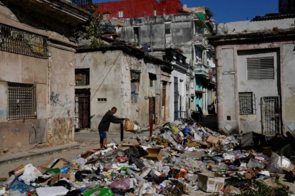 El encargado de negocios de EEUU en Cuba afirmó que podría haber “un cambio” de régimen en la isla en 2026