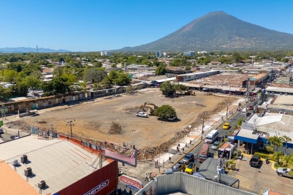 El gobierno salvadoreño construye y remodela cuatro mercados municipales en diferentes zonas del país