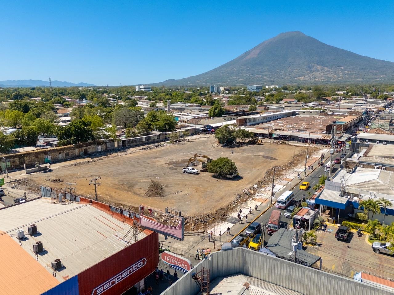 El gobierno salvadoreño construye y remodela cuatro mercados municipales en diferentes zonas del país