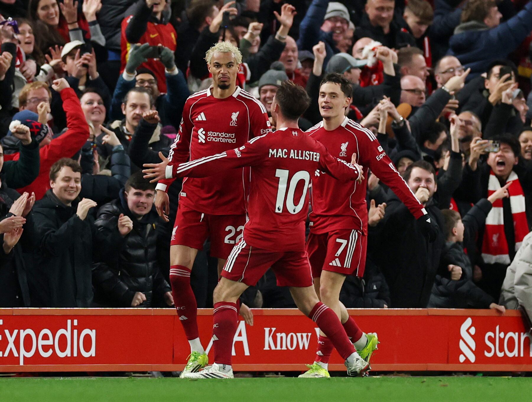 Liverpool triunfó 4-1 ante Newcastle United con un doblete de Ekitike y goles de Florian Wirtz y Ibrahima Konaté (REUTERS/Phil Noble)