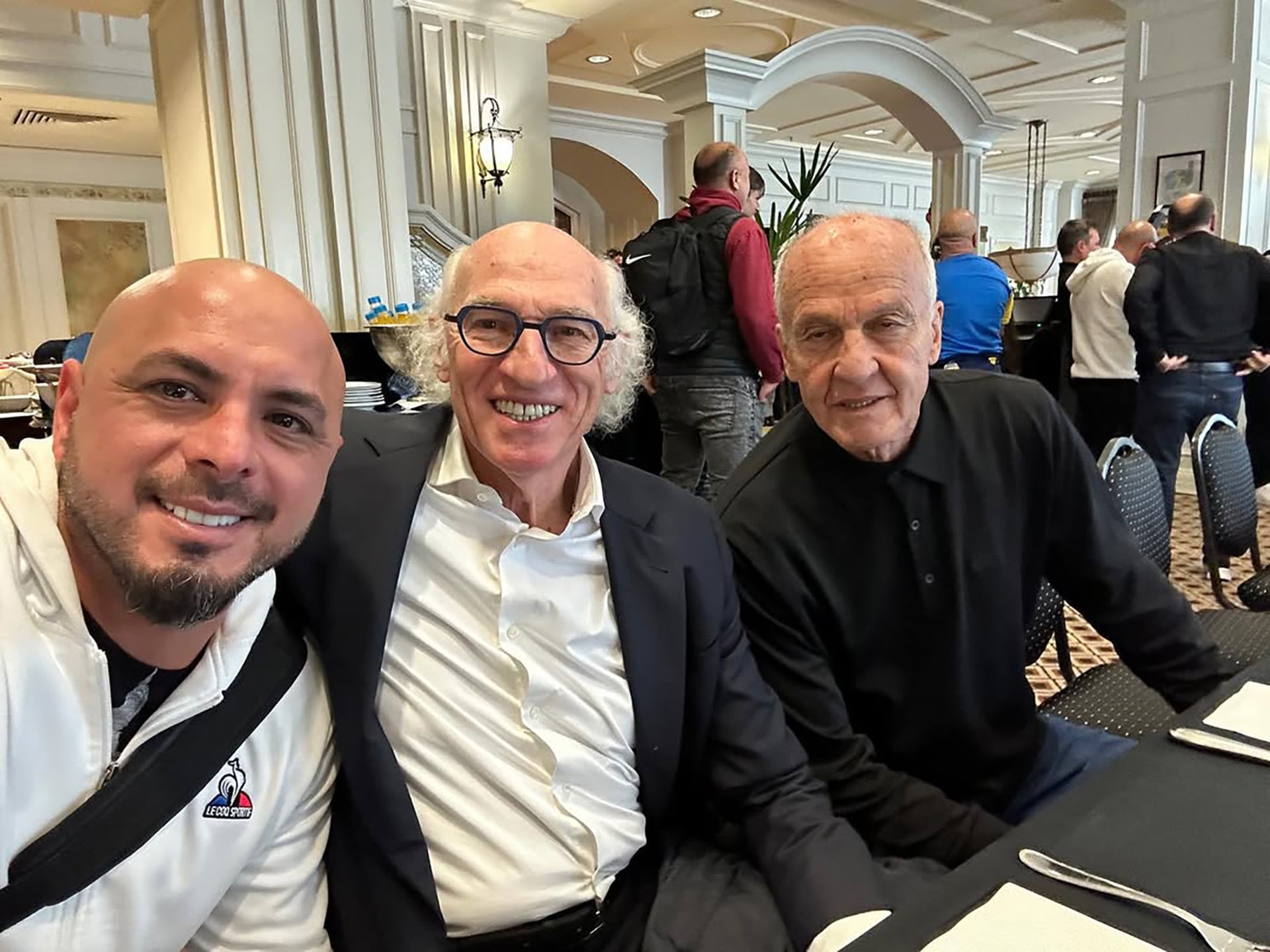 Omar Pérez junto a Carlos Bianchi, su entrenador durante la etapa que atravesó en Boca Juniors como futbolista 