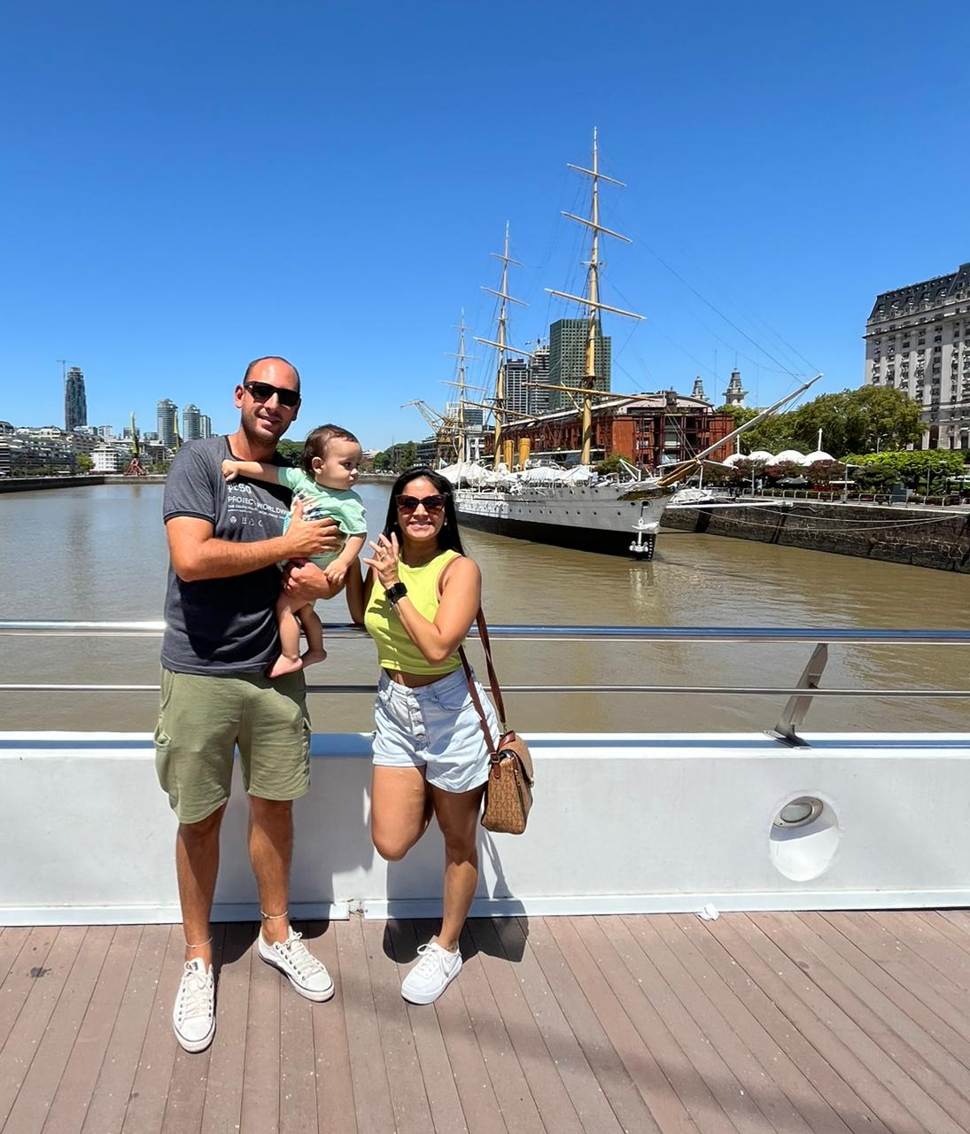 La familia del menor logró ayuda de las autoridades para conseguir el traslado