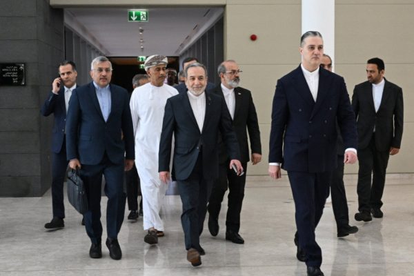 El régimen de Irán advirtió que “el enriquecimiento cero de uranio” y el programa de misiles no son negociables