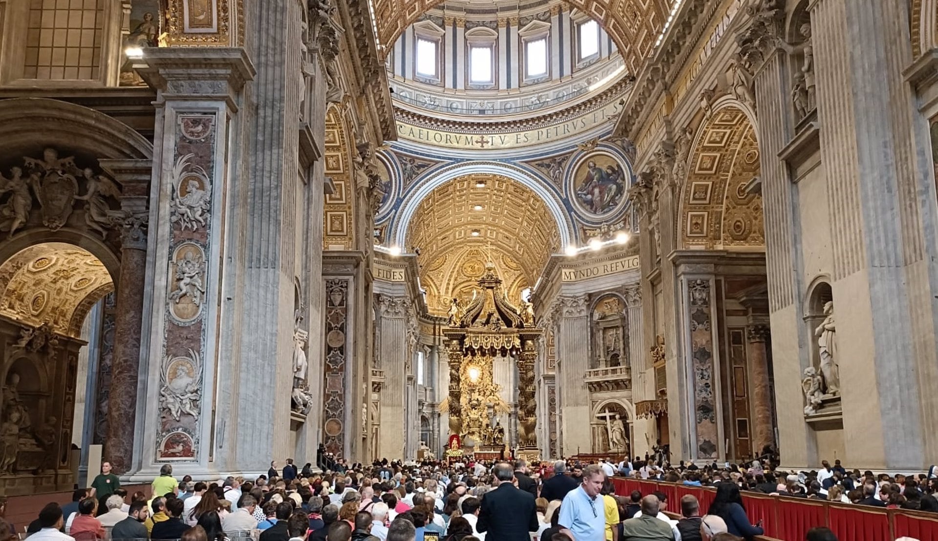 La Basílica de San Pedro se abre a la tecnología,