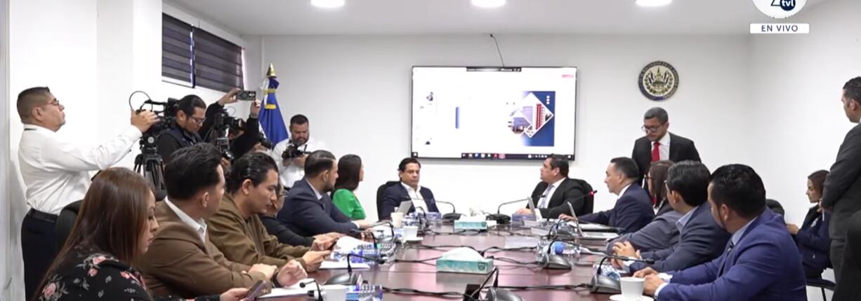 La Comisión de Seguridad Nacional y Justicia se reunió hoy para estudiar la iniciativa de ley que ingresó a la Asamblea Legislativa la semana anterior. /(Asamblea Legislativa)