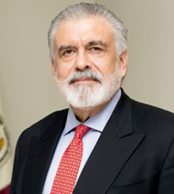 Emiten dictamen favorable para que salvadoreño reciba condecoración por parte de Italia