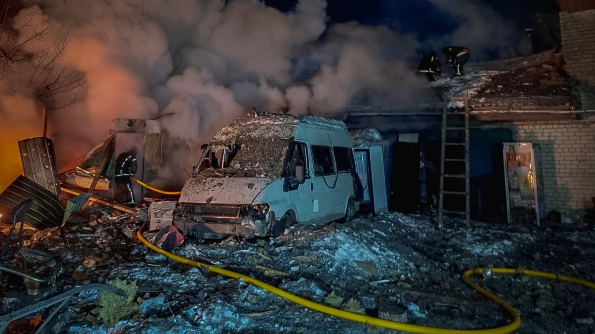 Por la noche, los rusos atacaron una vez más la región de Sumy (Créditos: Servicio Estatal de Emergencias de Ucrania)