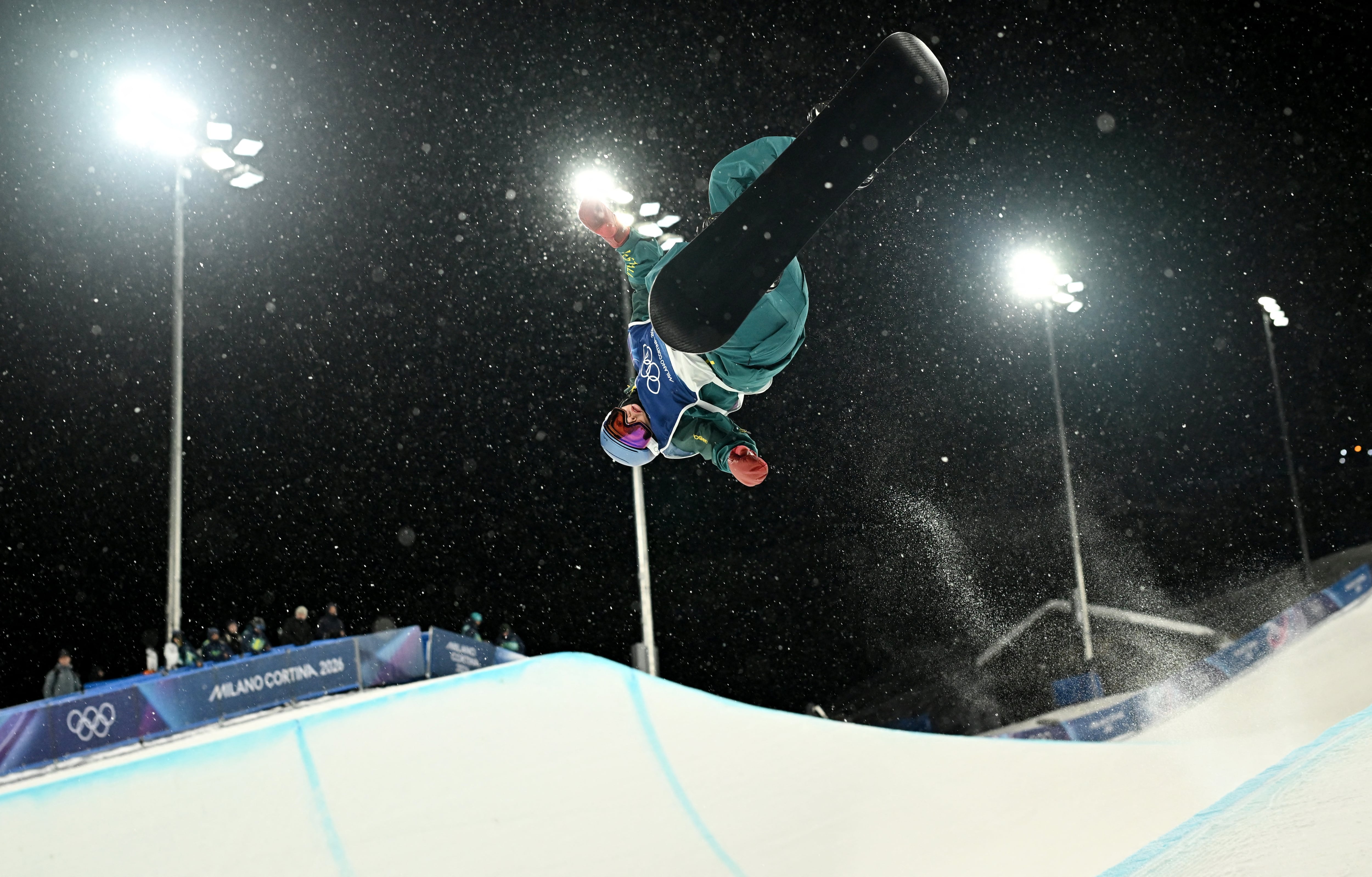 Los atletas de invierno se aclimatan a temperaturas bajas viajando a países del hemisferio norte y entrenando en bases especializadas como la situada en el norte de Italia
(REUTERS/Dylan Martinez)