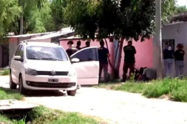 Engañaron a una jubilada con un secuestro virtual, robaron todos sus ahorros y fueron detenidos por la Policía