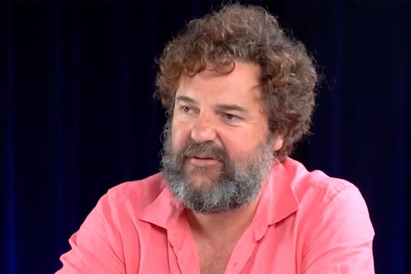 “Entre la pena y la nada, elijo la pena”: lo que cuenta la novela “Los días perfectos” (y la obra no)