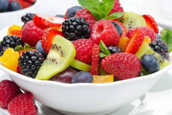 Esta es la cantidad de agua que puede hacer la diferencia entre el bienestar y un golpe de calor, según el Minsa