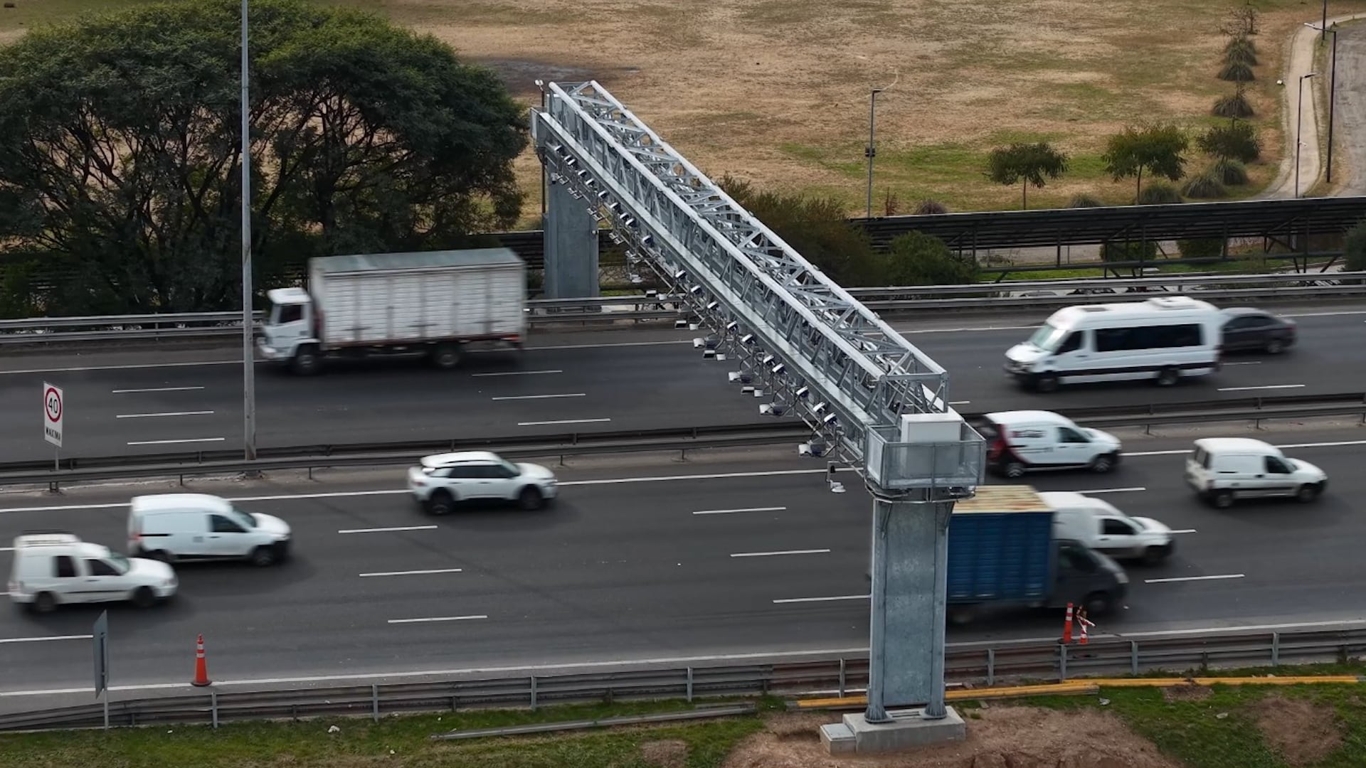 Este sábado cerrarán temporalmente las autopistas 25 de Mayo y Perito Moreno