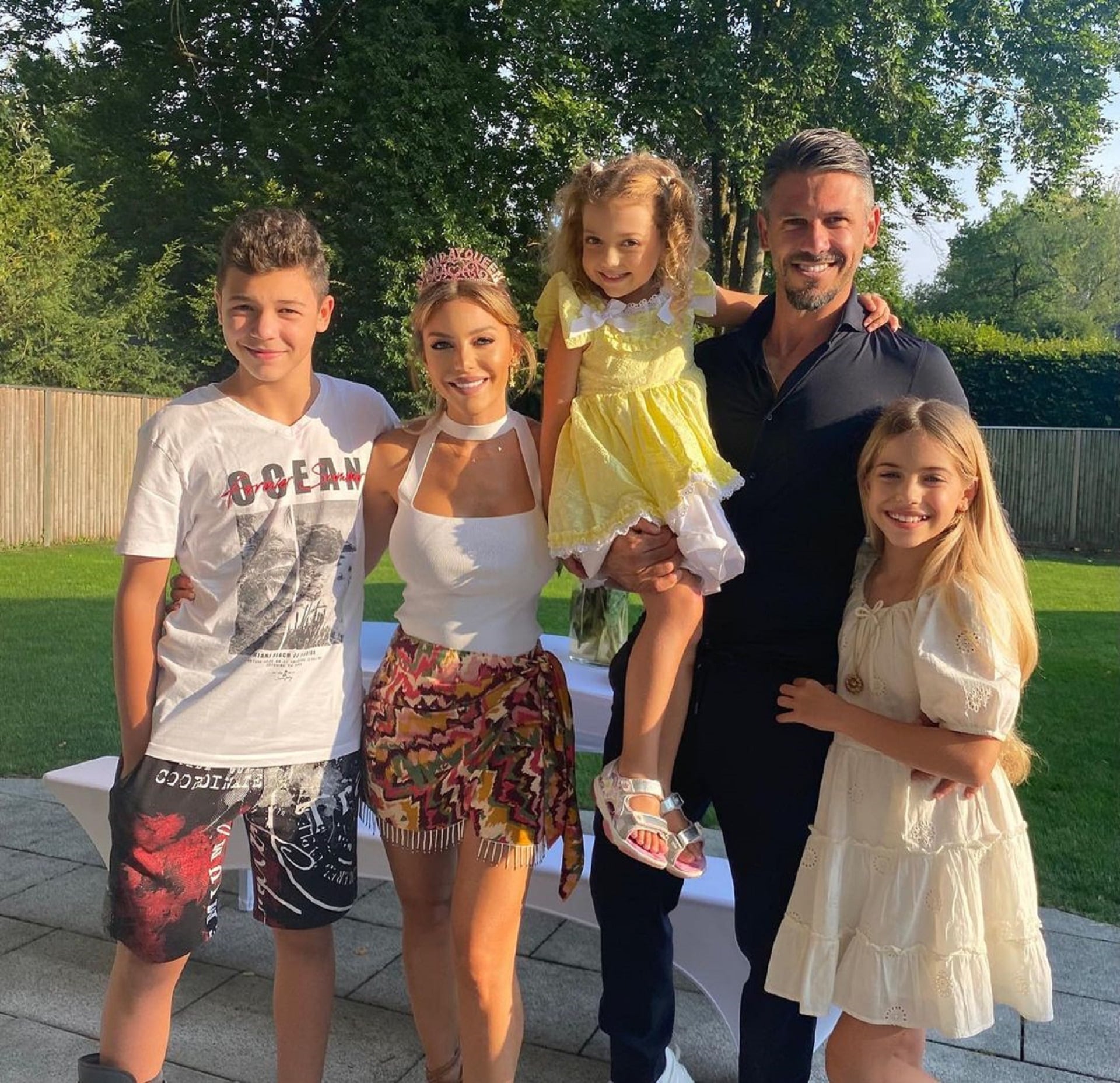 Una antigua postal familiar