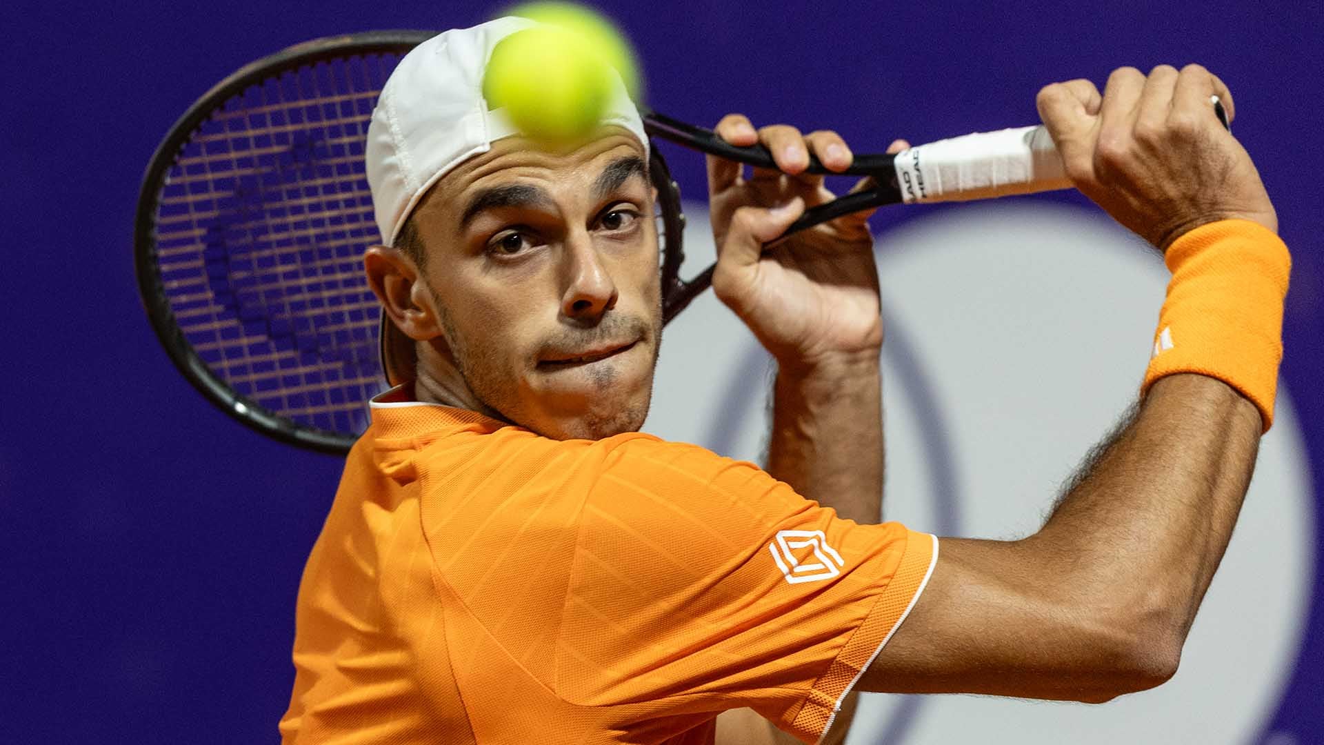  Francisco Cerúndolo se clasificó para los cuatos de final del Argentina Open al derrotar en sets corridos al boliviano Hugo Dellien (Crédito Argentina Open)