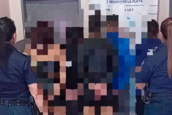 Golpearon brutalmente a un menor a la salida de un boliche en Mendoza, su madre lo socorrió y quedó internado