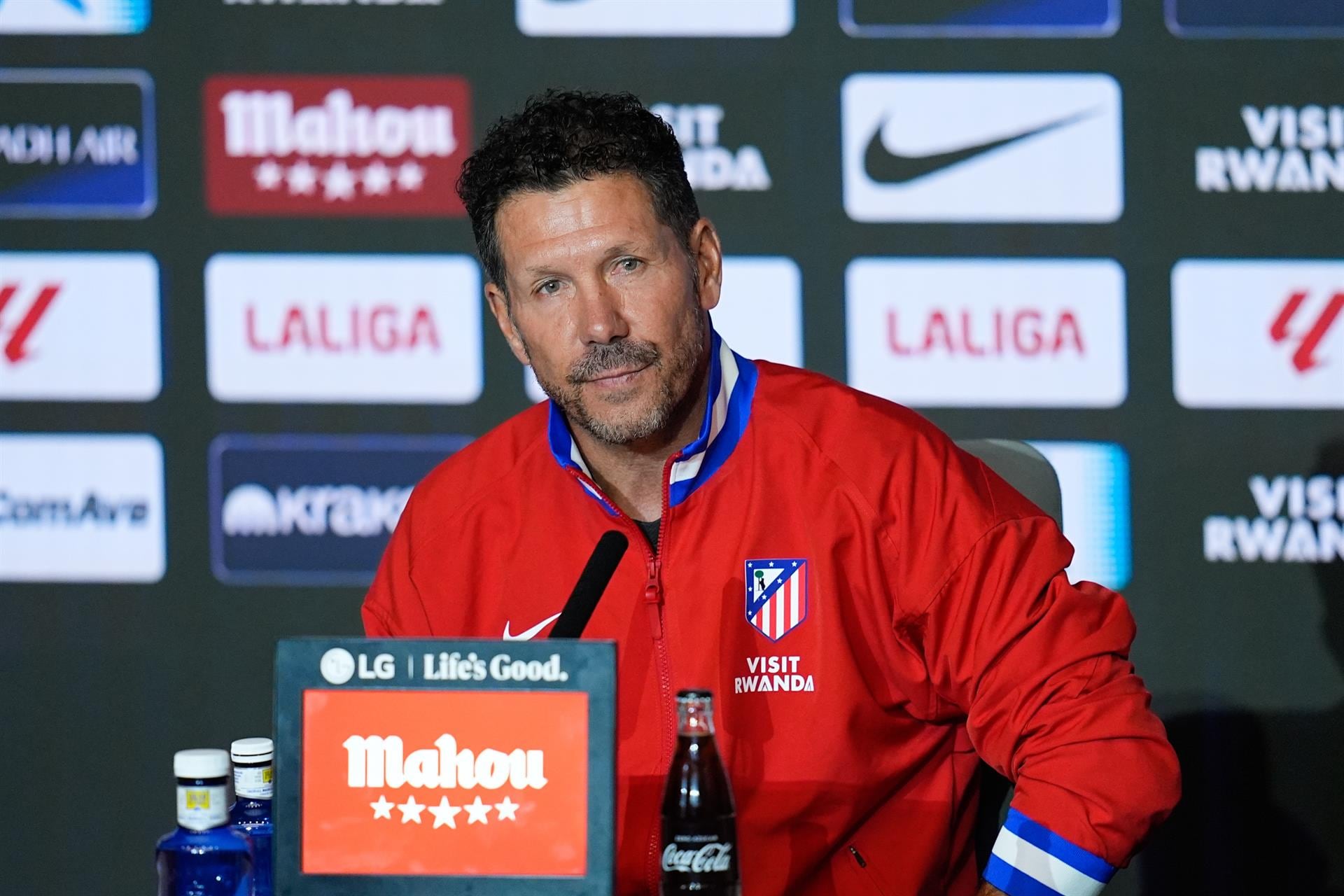 Simeone tendría un pre contrato con el Inter