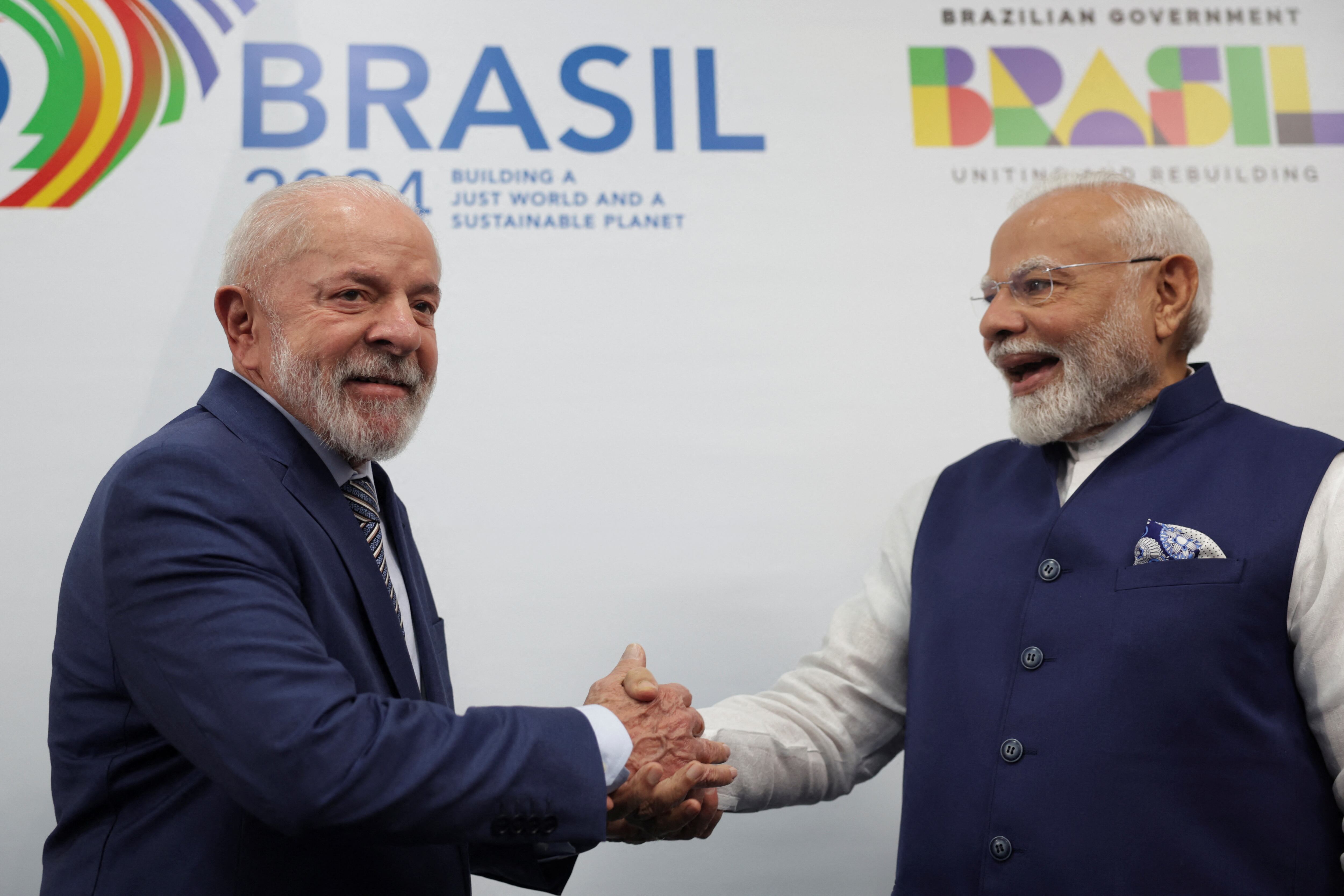 El presidente de Brasil, Luiz Inácio Lula da Silva, y el primer ministro de la India, Narendra Modi (REUTERS/Ricardo Moraes/Archivo)