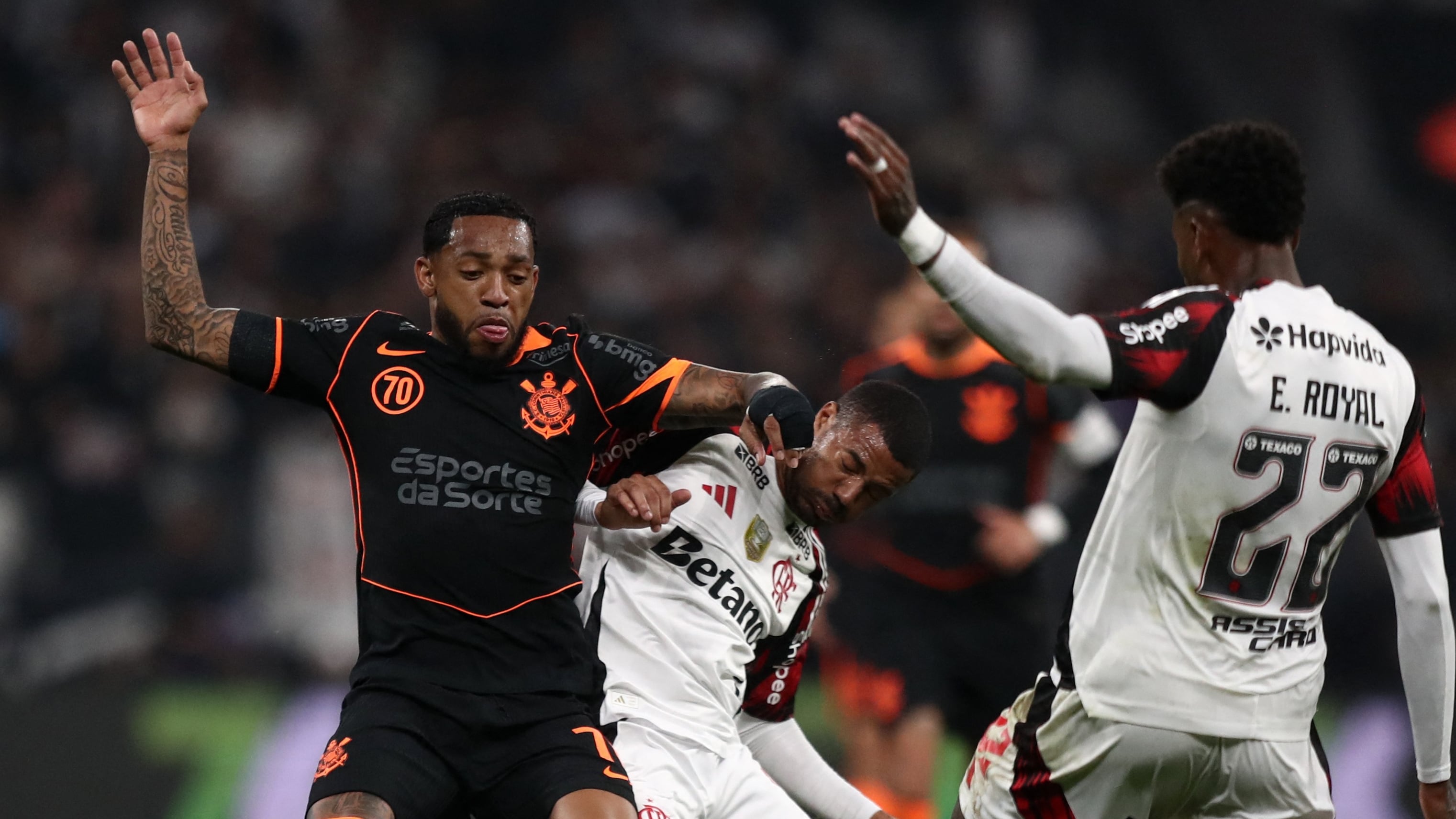 Jose Andres Martinez, figura de Corinthians, sufrió una grave lesión, pero no volverá a jugar en el equipo brasileño (REUTERS/Jean Carniel)