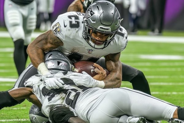 Inflamación vinculada a daño cerebral y problemas de memoria entre jugadores de fútbol americano