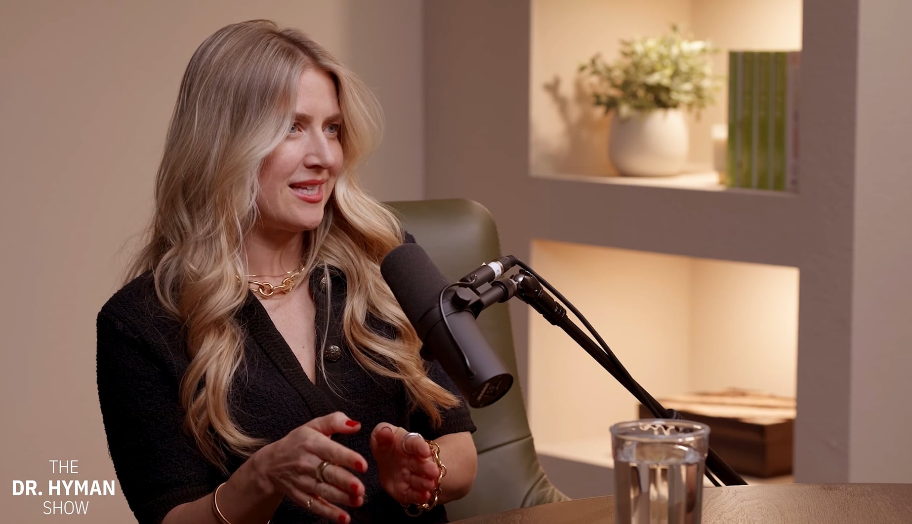 La presión de la industria alimentaria y la falta de regulación dificultan implementar políticas que limiten la presencia de productos ultraprocesados en las escuelas (Captura de video: YouTube/The Dr. Hyman Show)