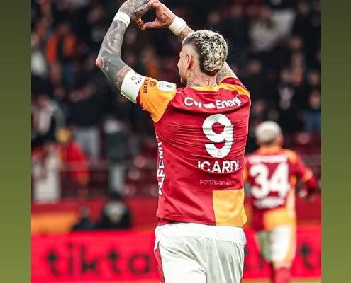 La China Suárez alentó a Mauro Icardi con sus hijos en la cancha del Galatasaray: el íntimo momento familiar que compartió