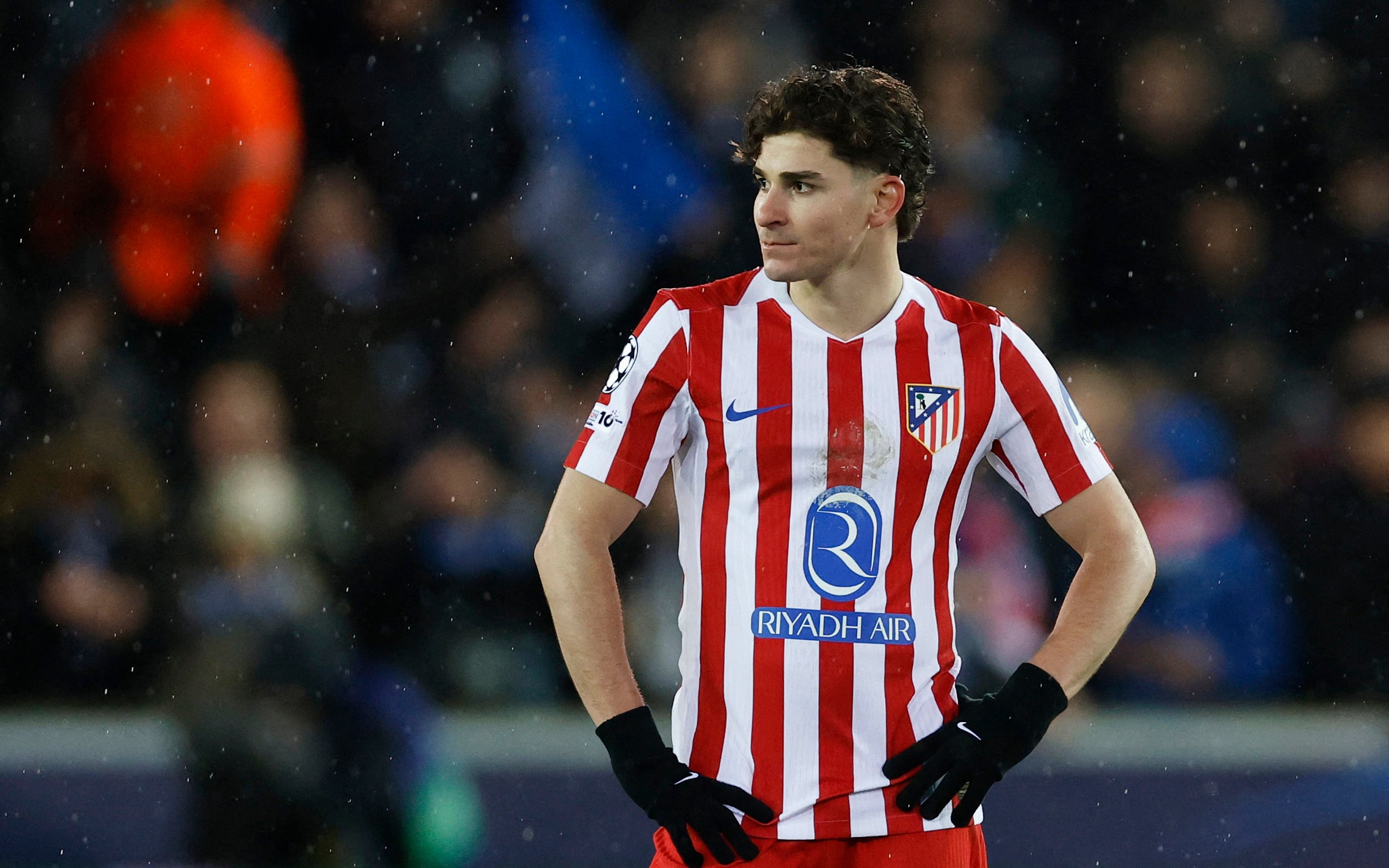 Además de Barcelona, Julián Álvarez también aparece en la mira de Chelsea y Arsenal (REUTERS/Maurice Van Steen)