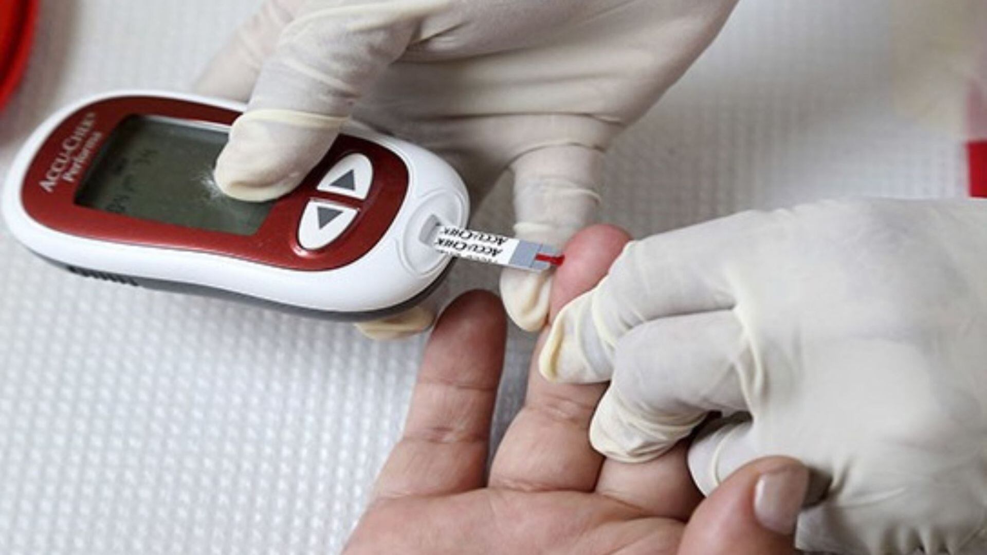 El uso de datos compartidos entre clínicas permite comparar resultados, mejorar tratamientos y aumentar la calidad de vida de los pacientes (Andina)