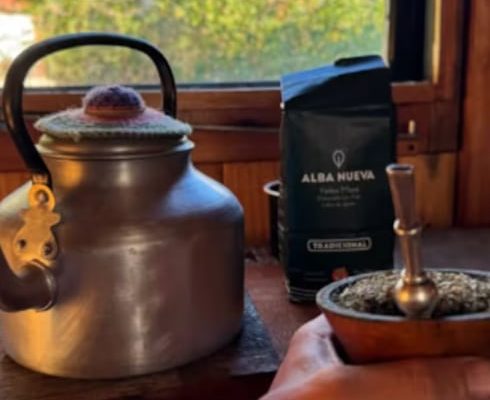 La foto familiar de Zaira Nara con su expareja Jakob Von Plessen en el primer día escolar de su hijo Viggo