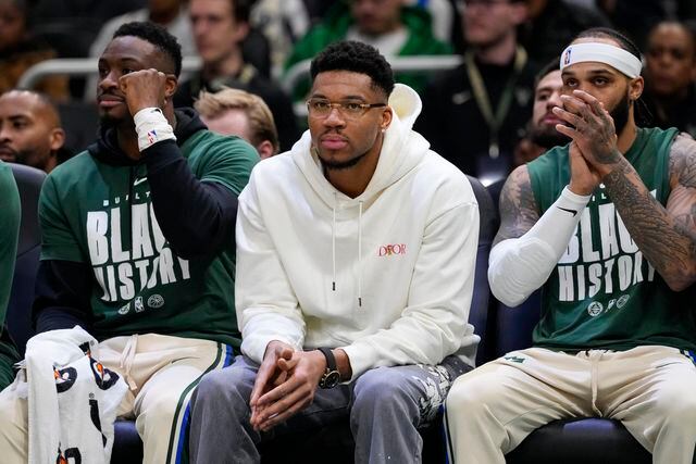 Giannis Antetokounmpo aguarda su recuperación para regresar a las canchas (Credit: Jeff Hanisch-Imagn Images)