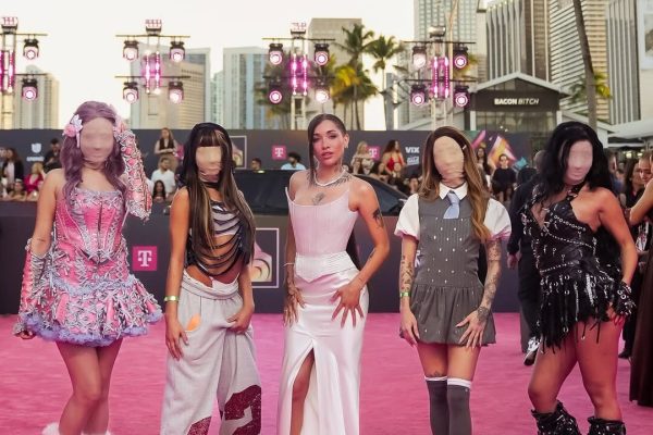 La música argentina brilló en la ceremonia de Premio Lo Nuestro: la noche de Cazzu y María Becerra