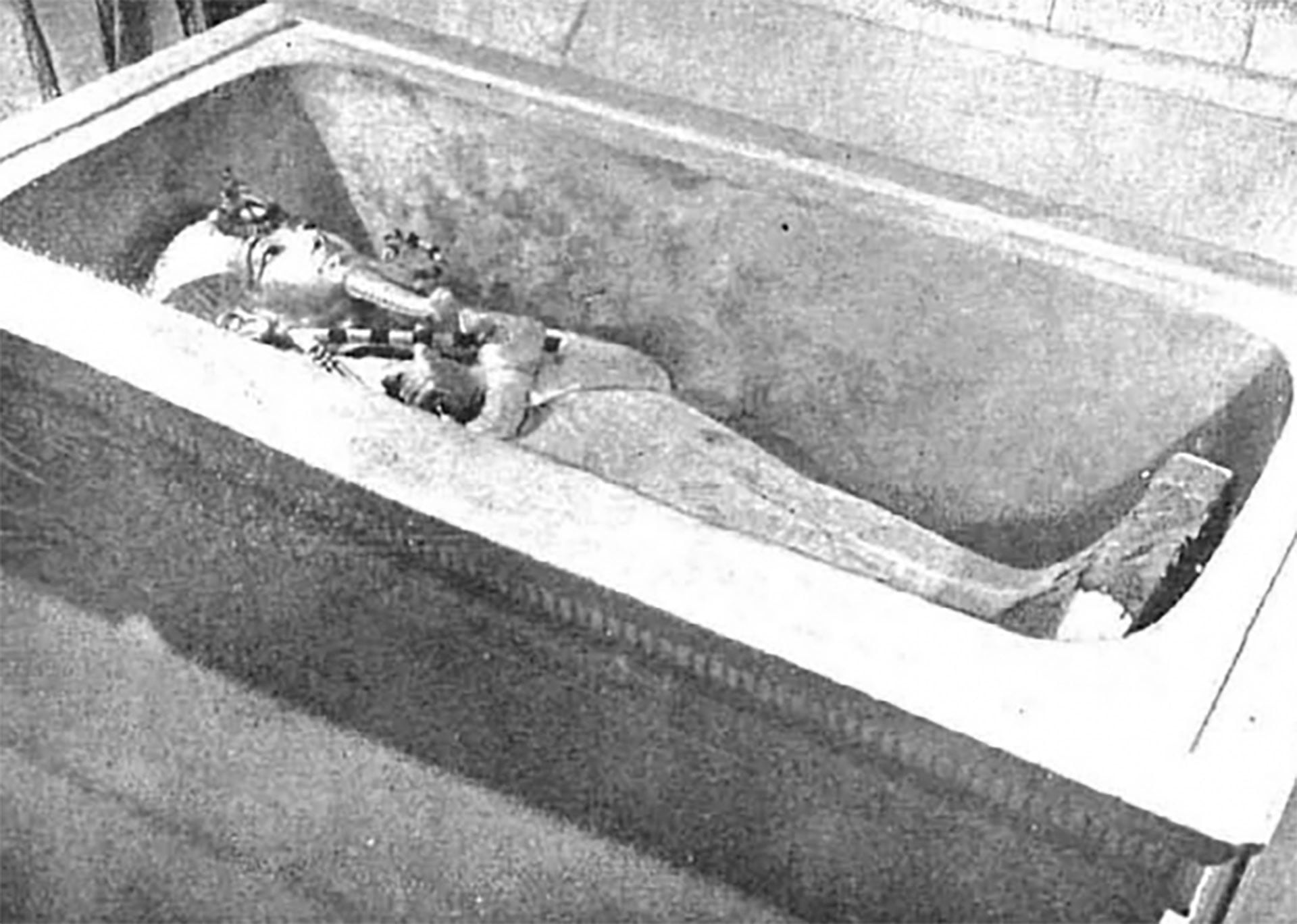 Las repentina muertes de figuras relacionadas con la expedición alimentaron rumores y consolidaron el mito de una supuesta maldición egipcia (Biblioteca Nacional de España)