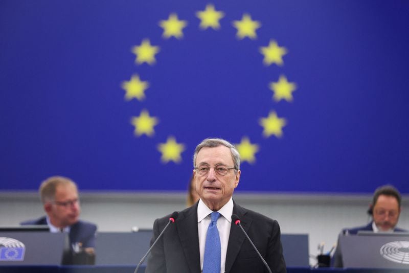 El ex presidente del Banco Central Europeo, Mario Draghi (REUTERS/Johanna Geron)