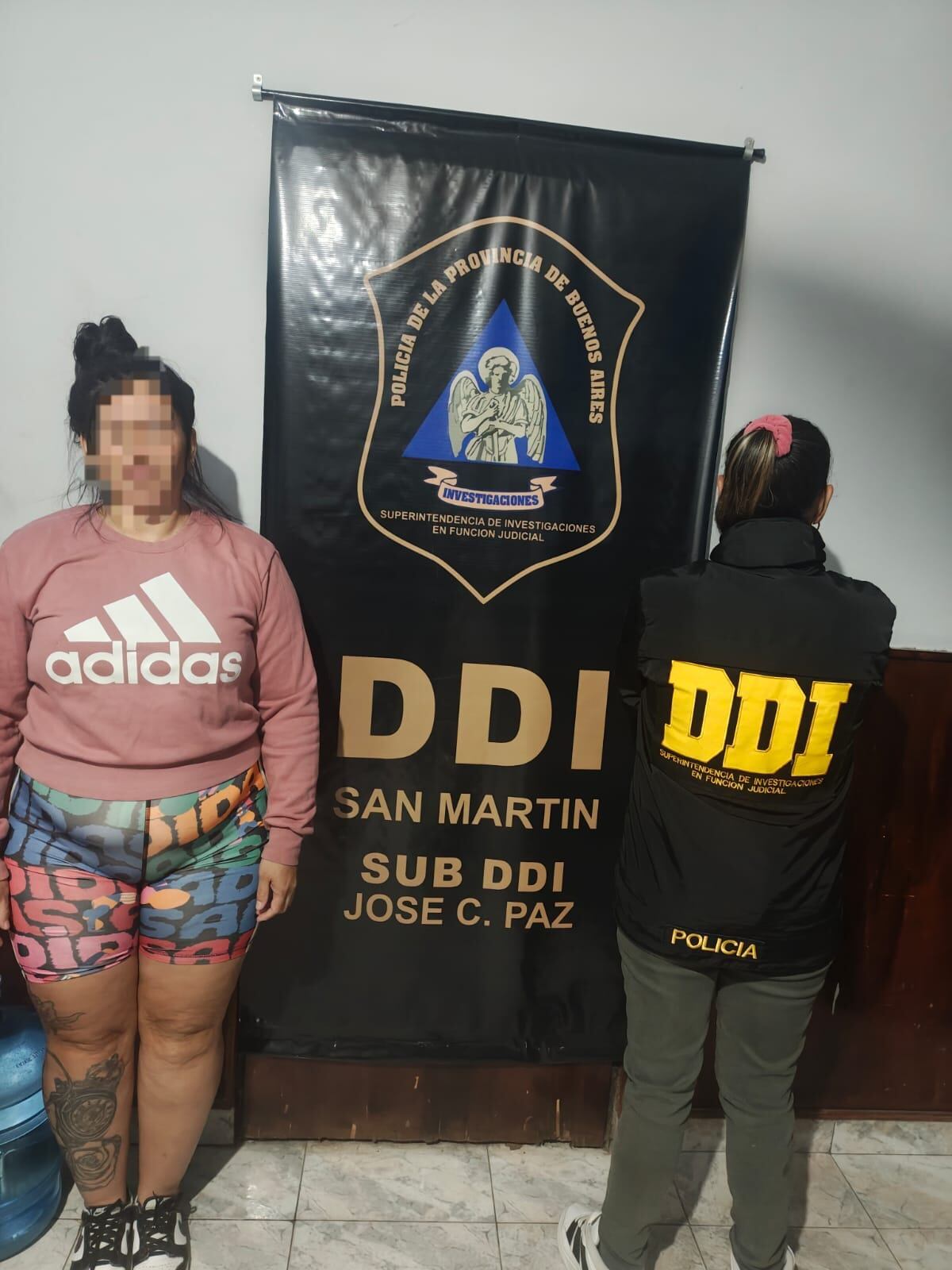 La mujer tenía pedido de captura