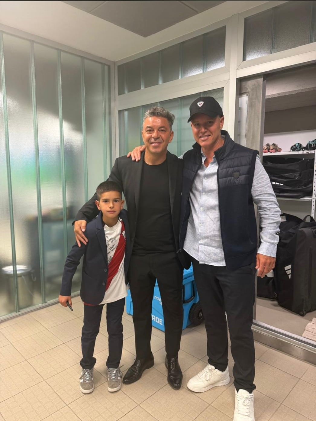 La visita de Jorge Brito a Gallardo antes de su despedida en River: lo acompañó su hijo Napoleón 