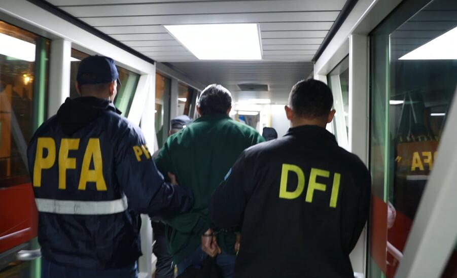 “Bobinas blancas”: la extraditación de los tres narcos mexicanos condenados por intentar exportar casi dos toneladas de cocaína