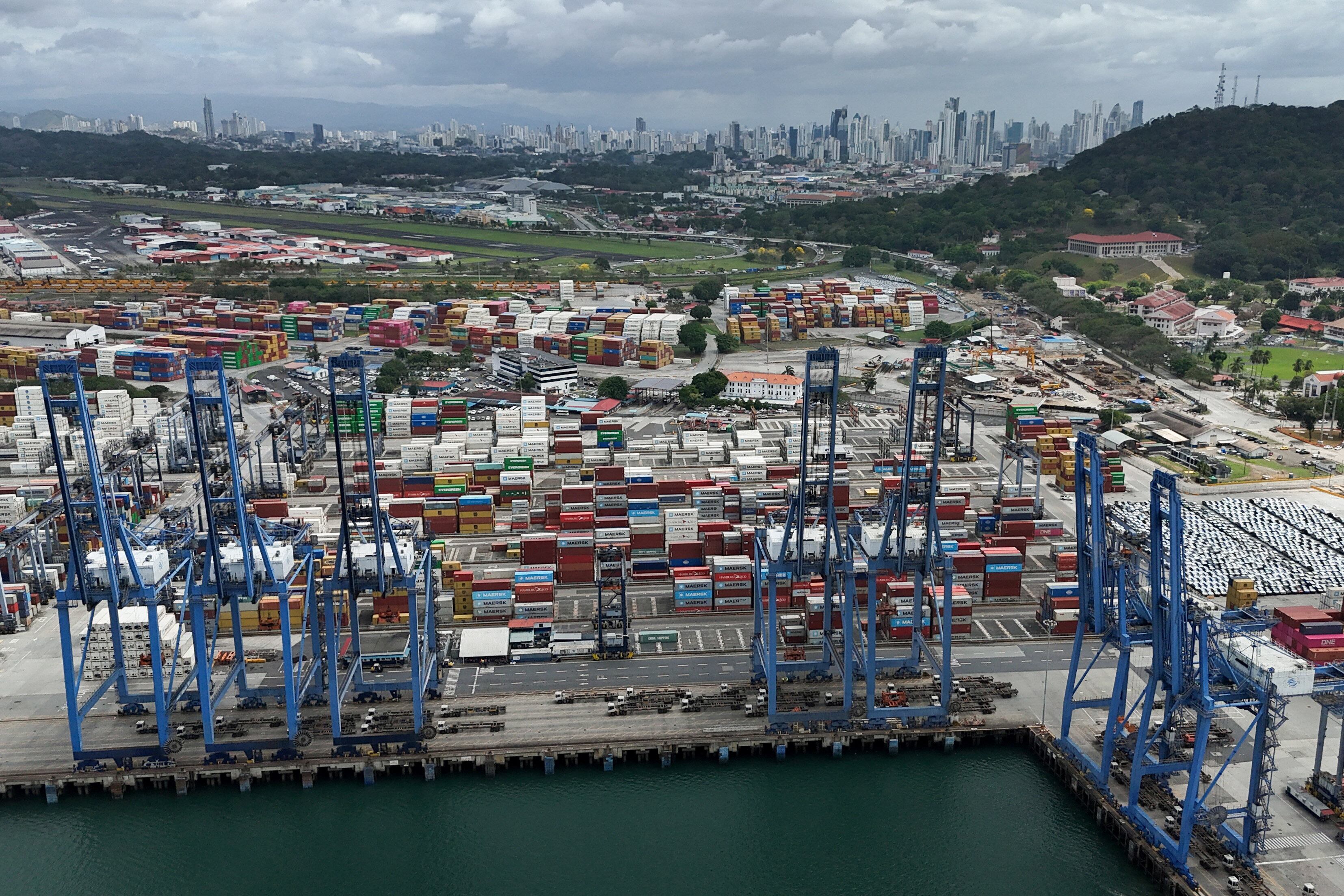 La publicación del fallo constitucional en la Gaceta Oficial activó la toma de control administrativo de los puertos por parte de la Autoridad Marítima de Panamá. REUTERS/Enea Lebrun