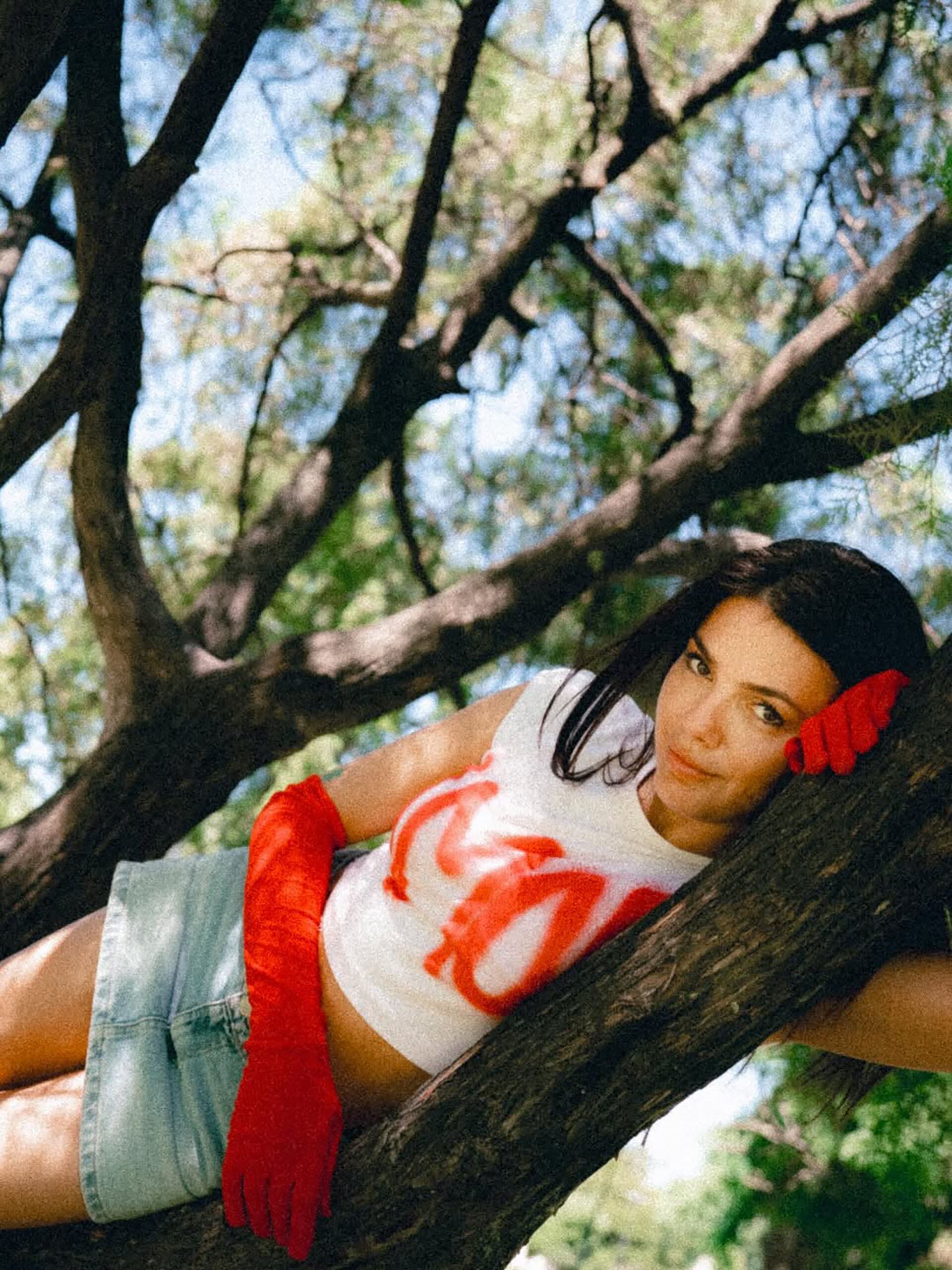 Natalie Pérez le dedicó su última canción a su novio, Tomás Rottemberg: “Llegaste justo”