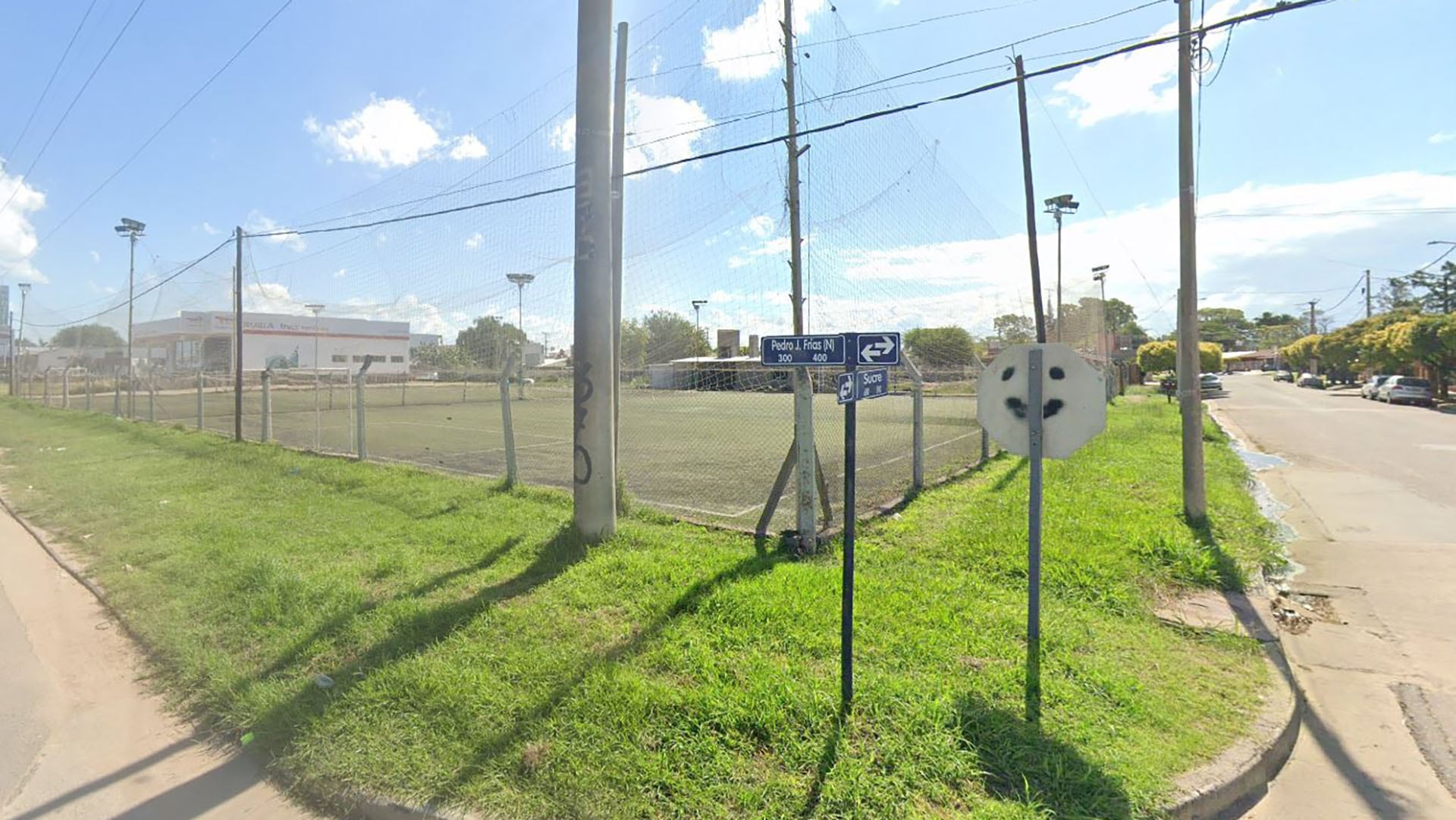 La cancha de fútbol de césped artificial de Jesús María, donde falleció un jugador de muerte súbita