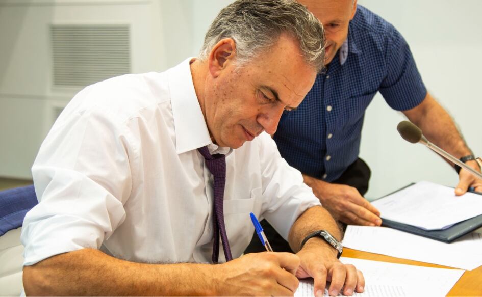 El presidente de la República, Yamandú Orsi, resolvió rescindir con el astillero español Cardama (Presidencia)