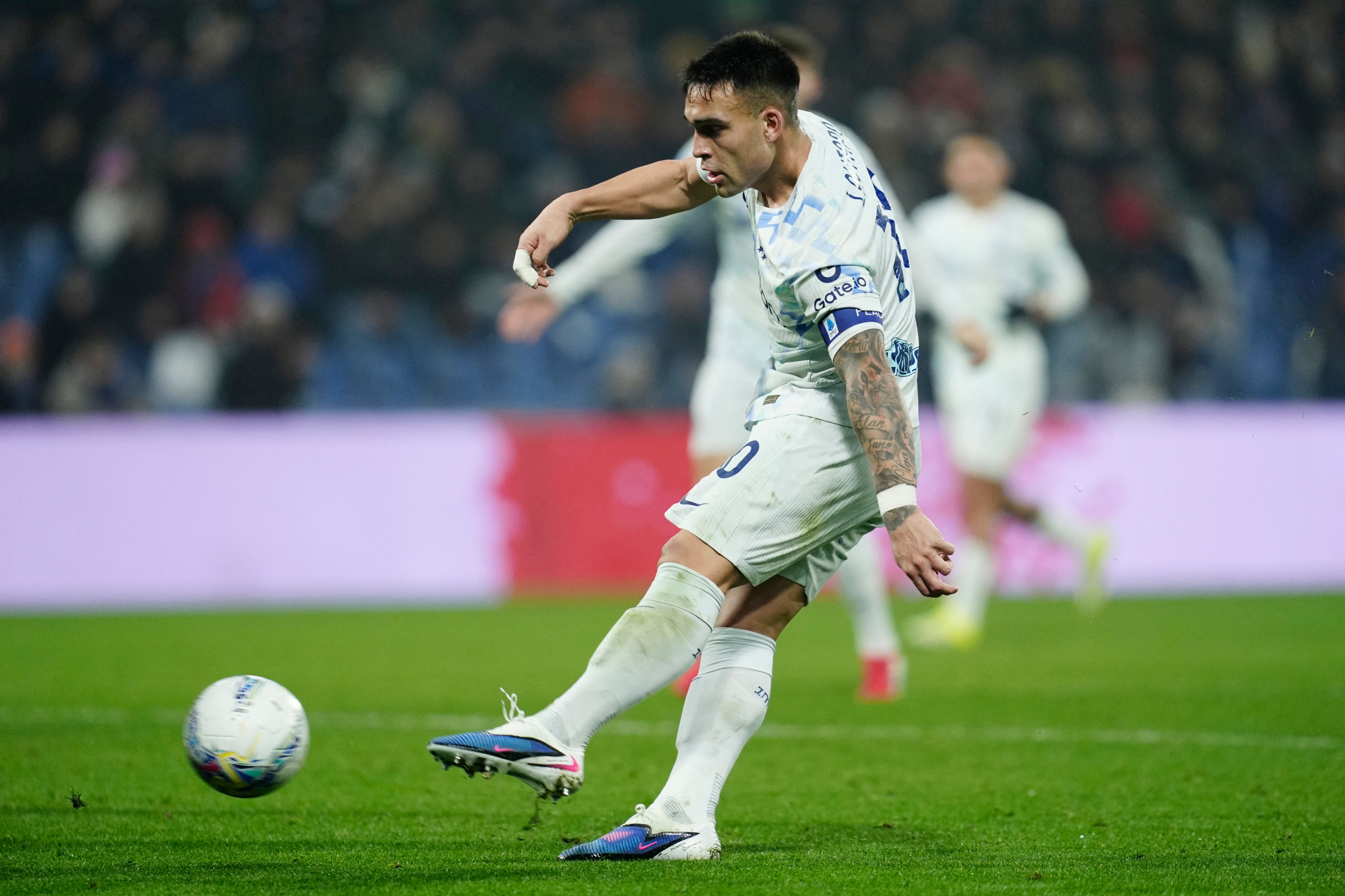 La definición de Lautaro Martínez en la goleada del Inter de Milán (REUTERS/Matteo Ciambelli)