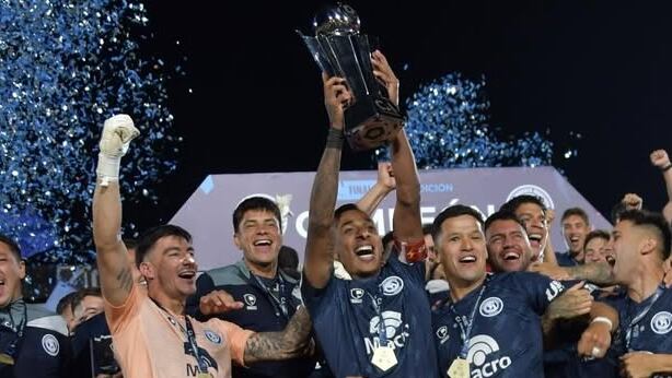 Independiente Rivadavia es el último campeón de la Copa Argentina (crédito @CSIRoficial / X)