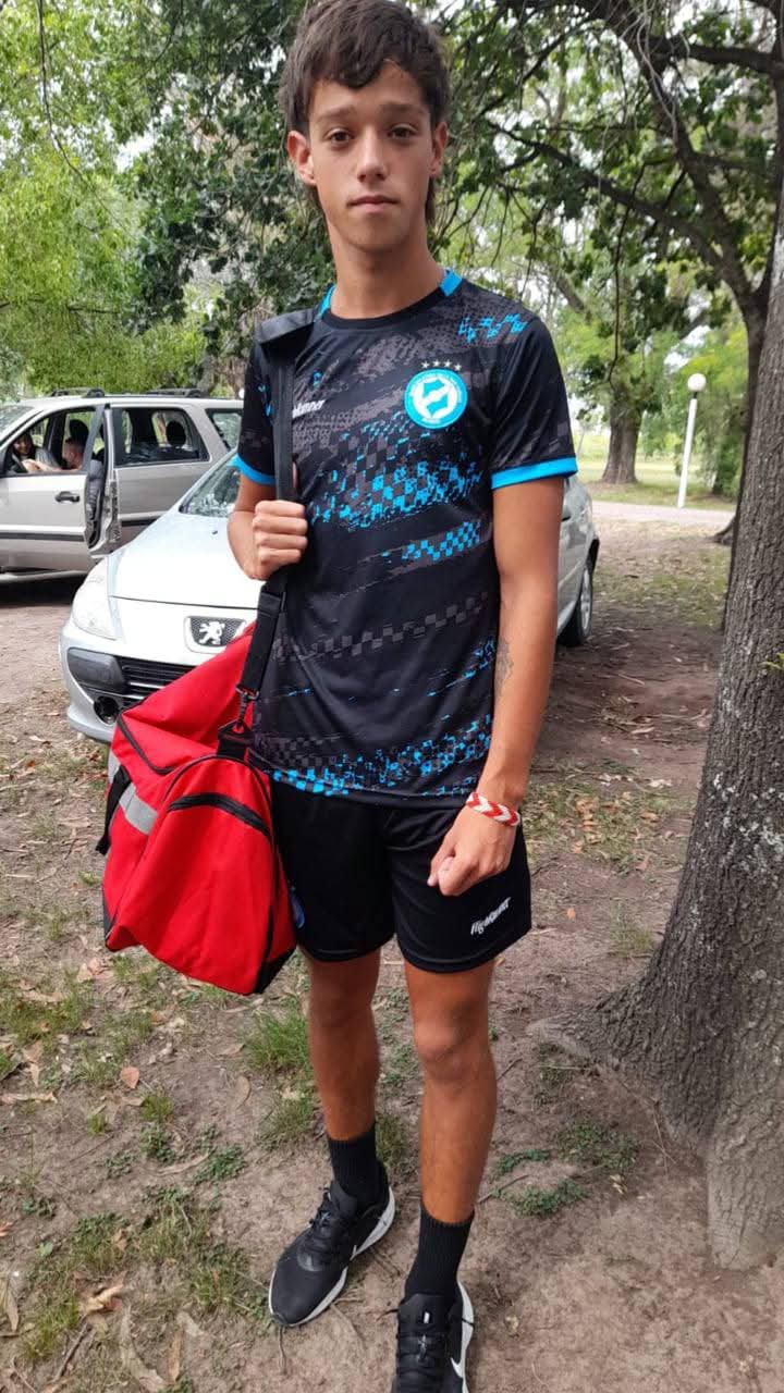 Quién era el joven futbolista amateur que murió en la Ruta 2 tras un trágico choque frontal