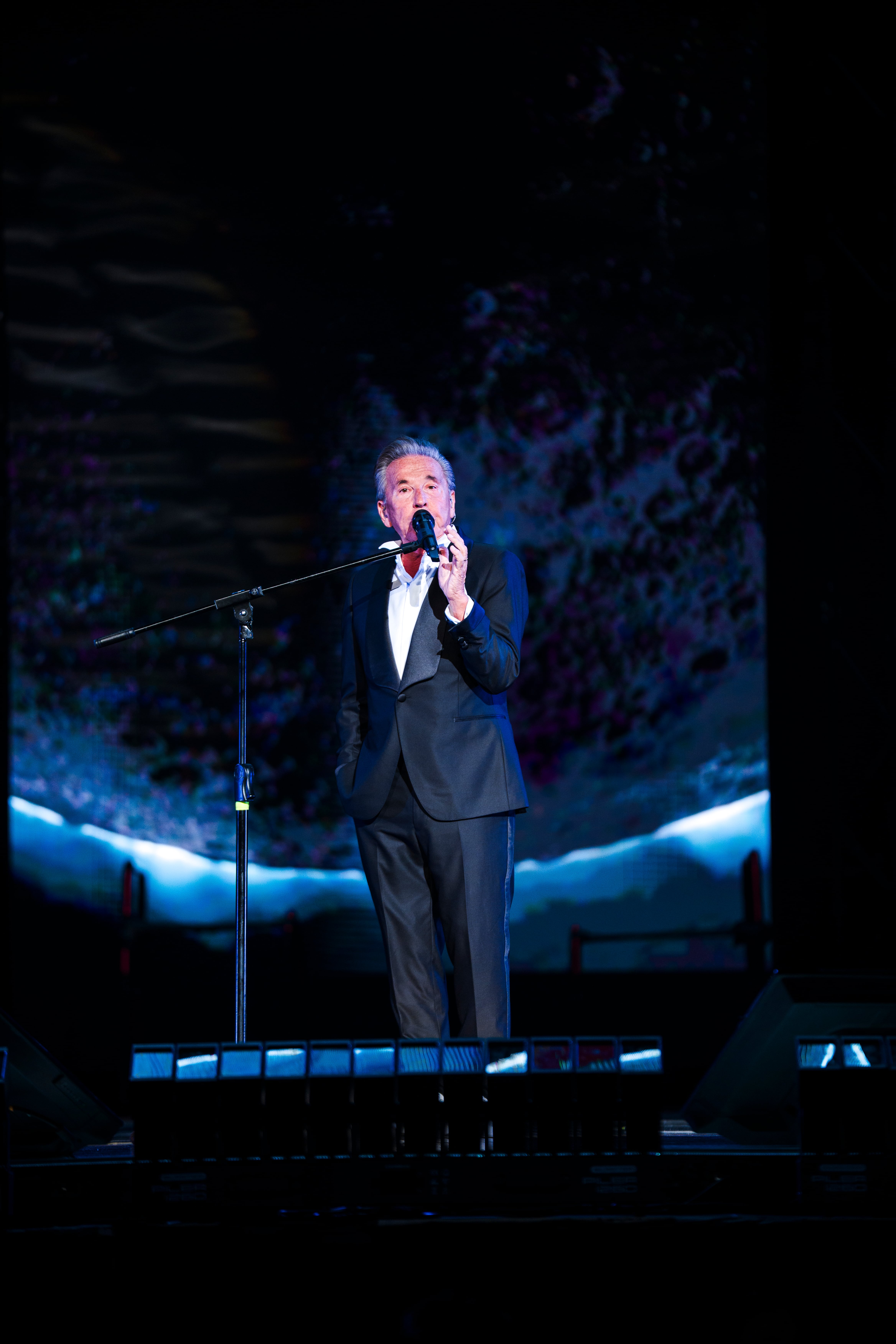 Con más de cuatro décadas de carrera, Montaner se prepara para una fecha extra junto al público argentino (@simon_canedo)