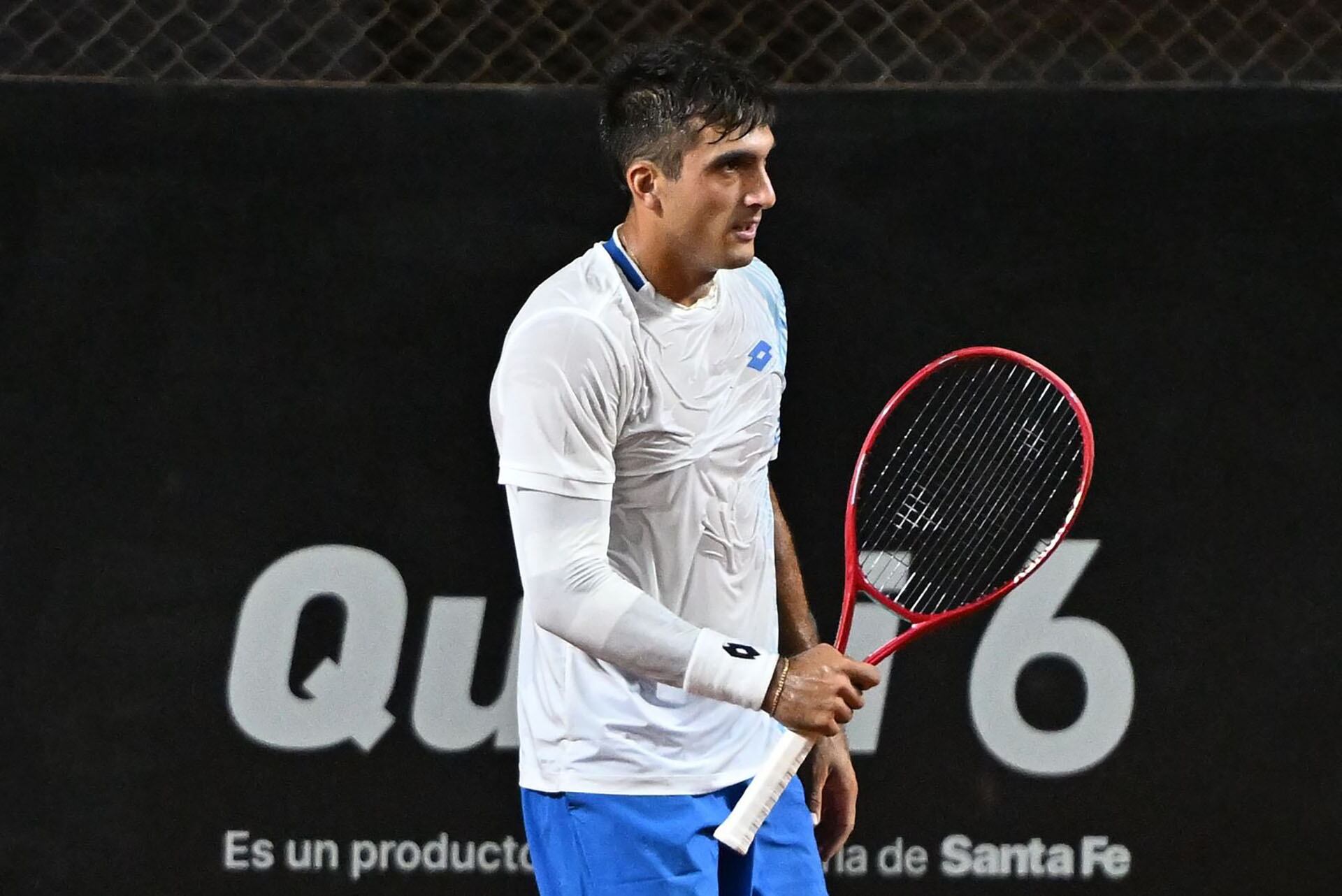 Burruchaga durante un partido del Challenger de Rosario 